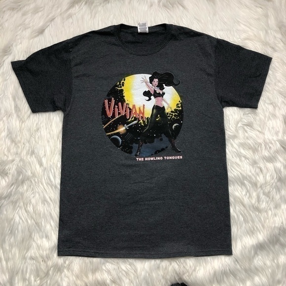 🦄 2/$20 Vivian vampire band t-shirt! - Picture 3 of 7
